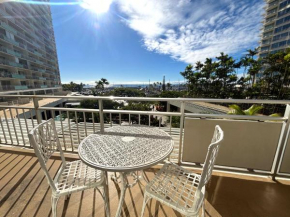 Ilikai Apt 308 - Spacious Studio with Stunning Ocean & Harbor Views